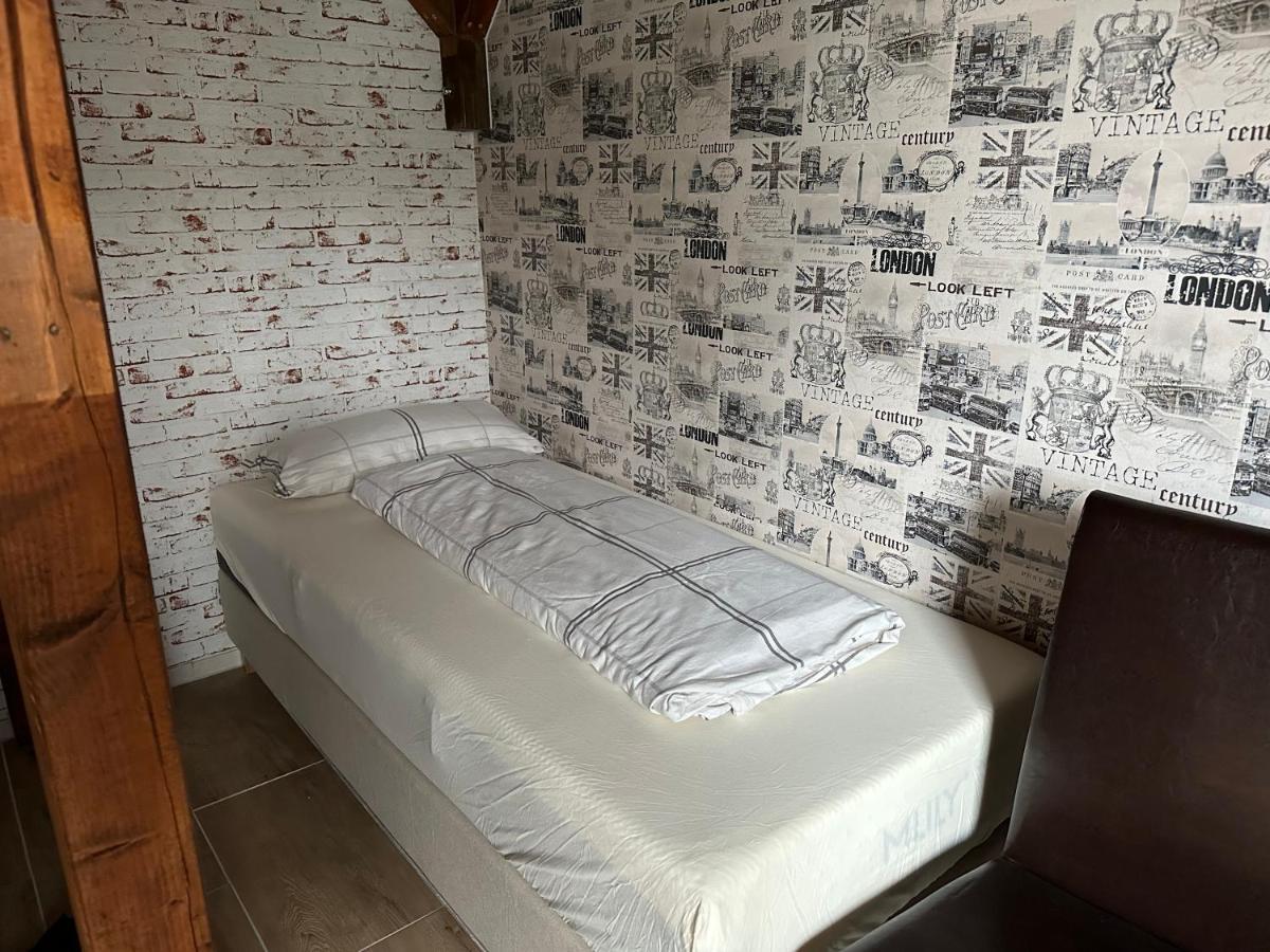 Grosse Wohnung Im Neu-Seen-Land Leipzig 马克莱贝格 外观 照片